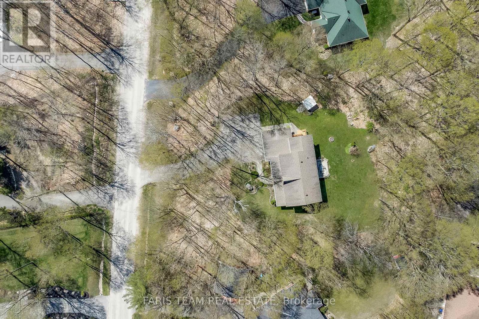 64 Goldfinch Crescent, Tiny, Ontario  L0L 2J0 - Photo 34 - S12163656