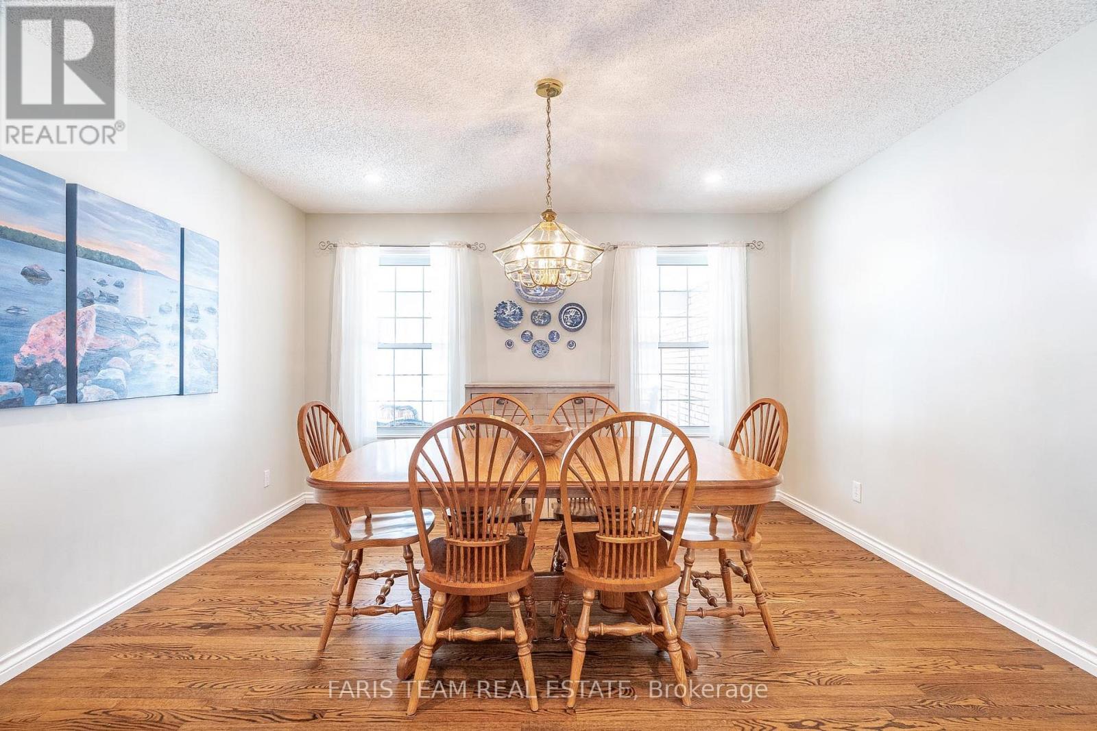 64 Goldfinch Crescent, Tiny, Ontario  L0L 2J0 - Photo 8 - S12163656