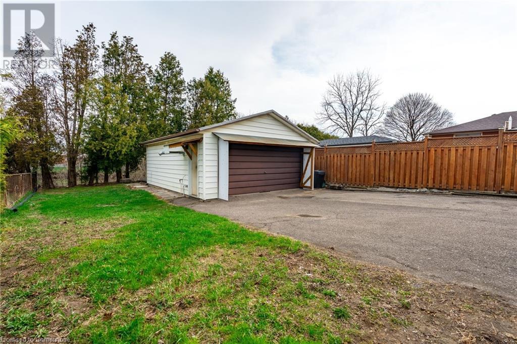 15 Nelligan Place, Hamilton, Ontario  L8K 4X6 - Photo 28 - 40720694