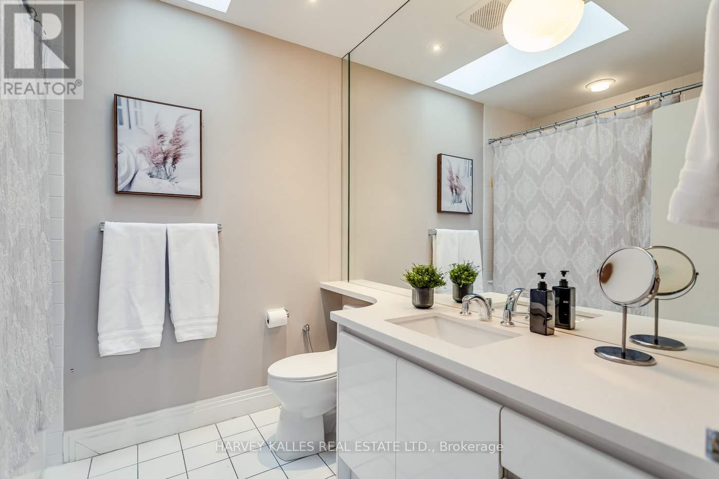 330 Brooke Avenue, Toronto, Ontario  M5M 2L3 - Photo 40 - C12107840