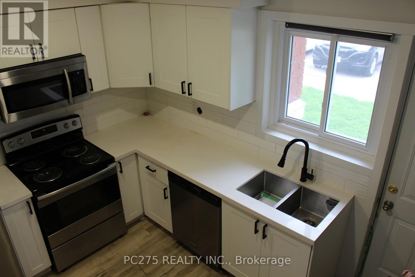 101 - 1090 Kipps Lane, London East (East A), Ontario  N5Y 1V4 - Photo 6 - X12163696