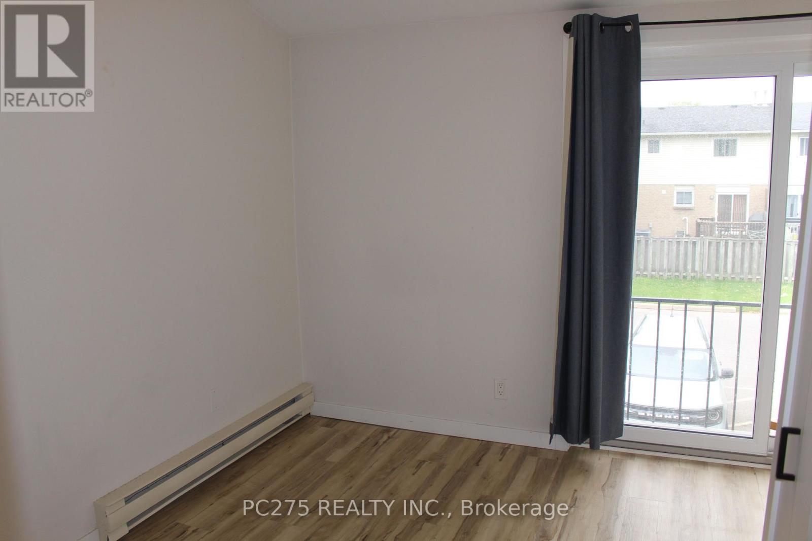 101 - 1090 Kipps Lane, London East (East A), Ontario  N5Y 1V4 - Photo 8 - X12163696