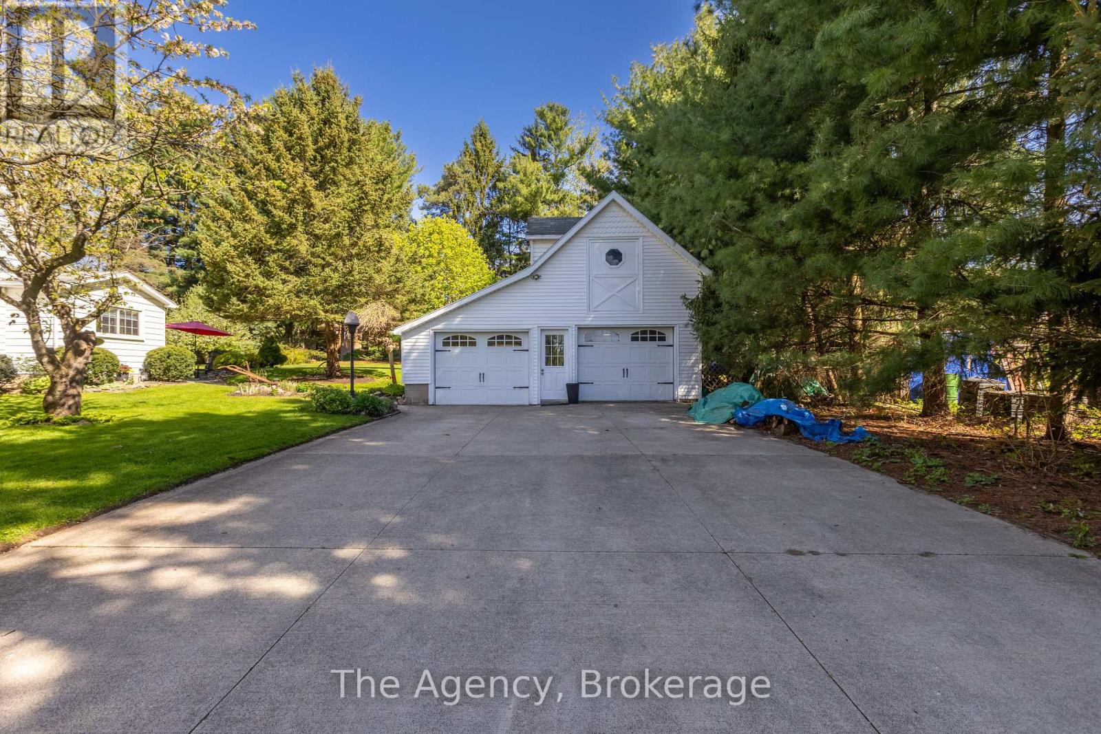 511 Canboro Road, Pelham, Ontario  L0S 1C0 - Photo 2 - X12163516
