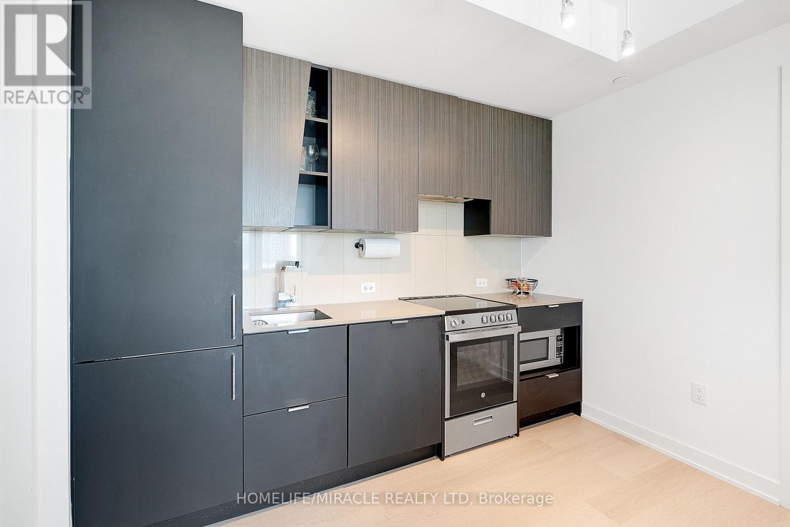 2001 - 3883 Quartz Road, Mississauga, Ontario  L5B 0M4 - Photo 11 - W12163579