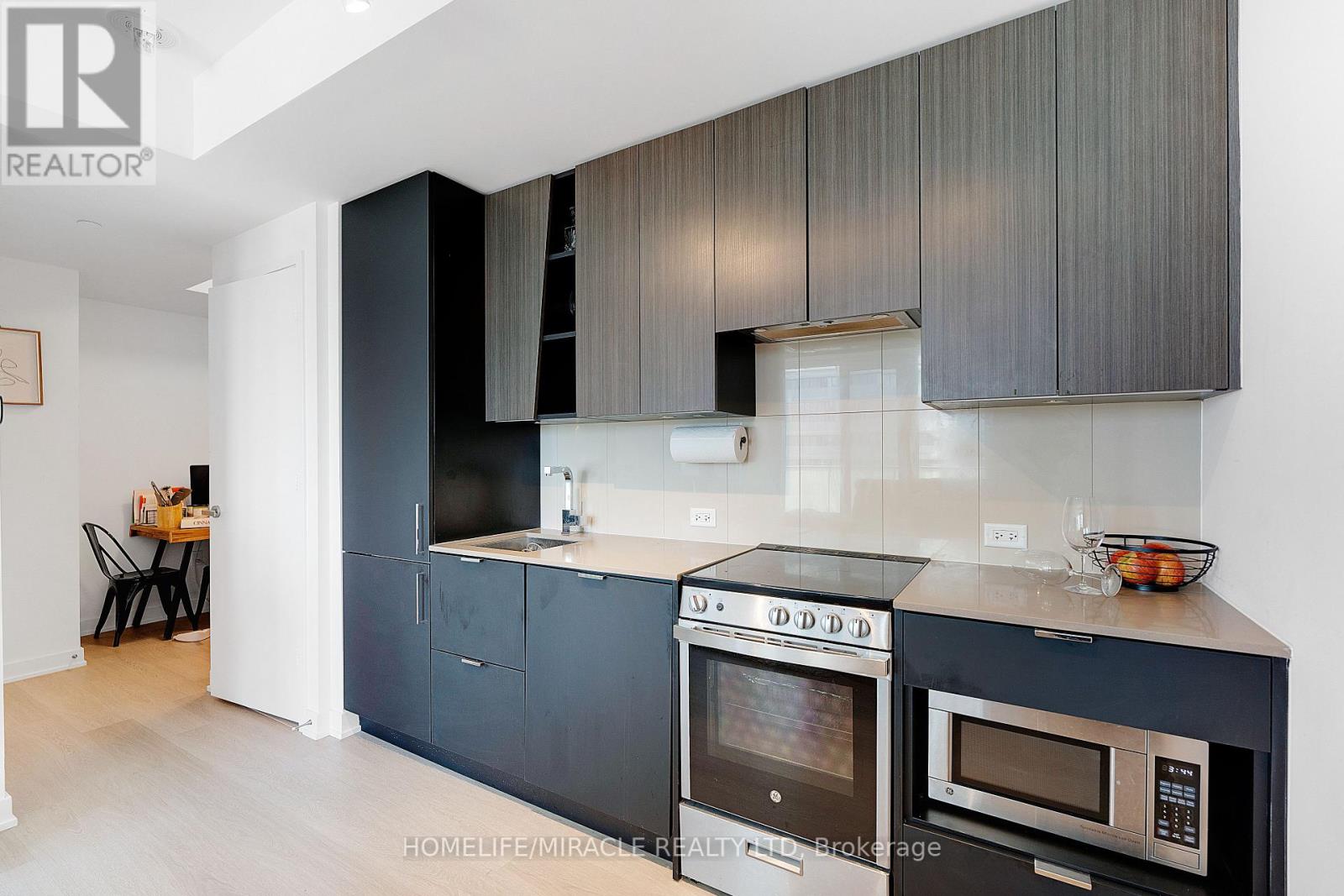 2001 - 3883 Quartz Road, Mississauga, Ontario  L5B 0M4 - Photo 12 - W12163579