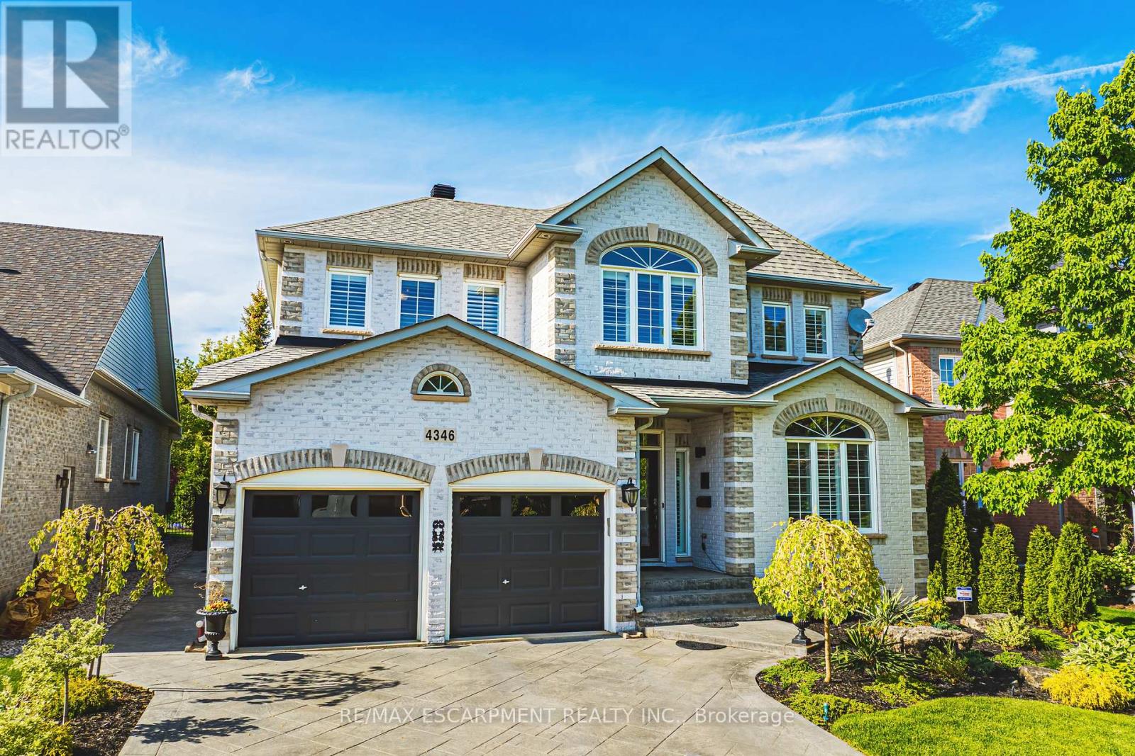4346 Millcroft Park Drive, Burlington, Ontario  L7M 4R1 - Photo 1 - W12163591