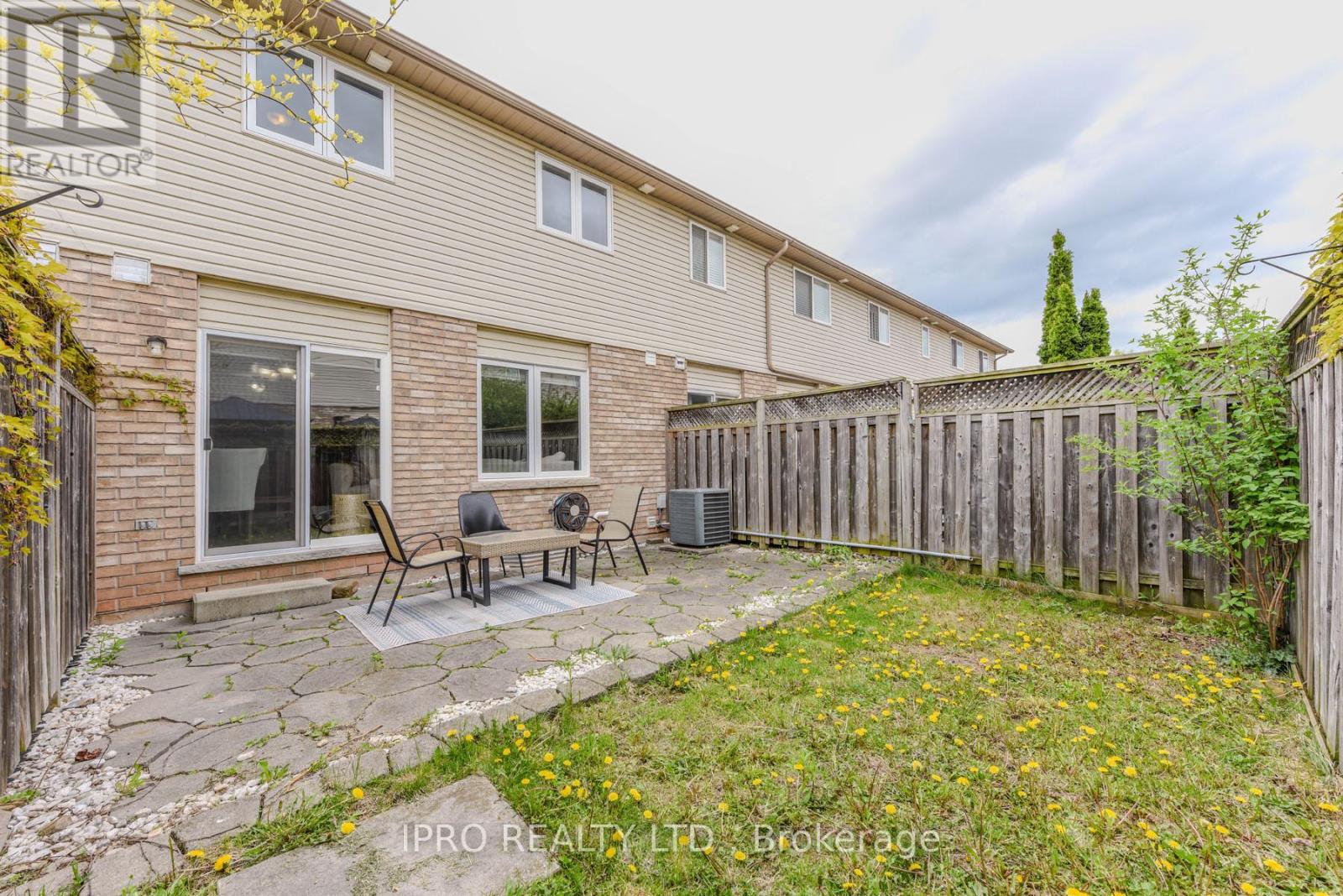 17 - 4055 Forest Run Avenue, Burlington, Ontario  L7M 5B8 - Photo 5 - W12163659
