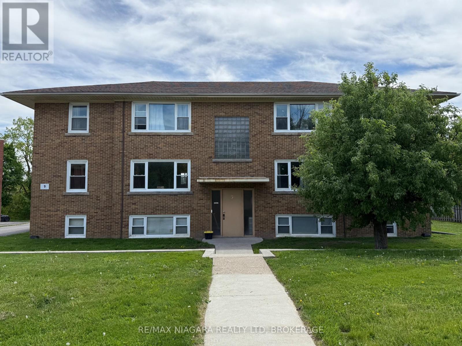 4 - 9 RIVERVIEW BOULEVARD, st. catharines (glendale/glenridge), Ontario