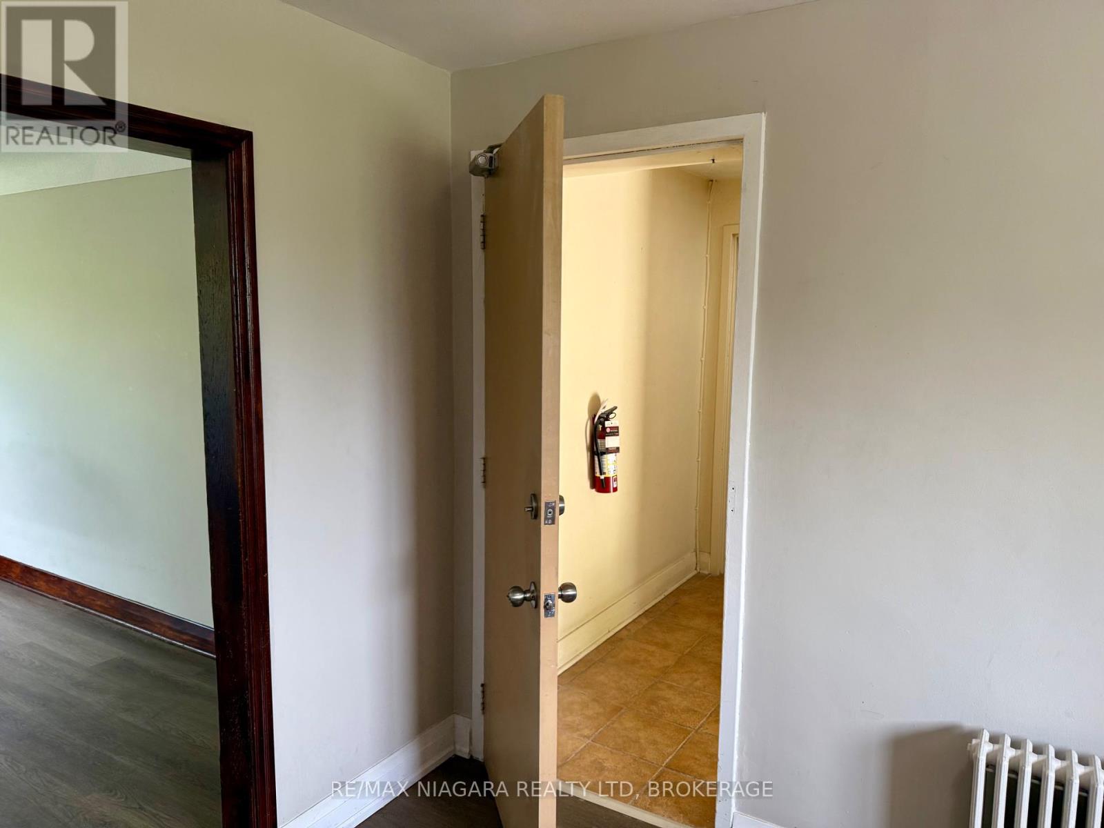 4 - 9 Riverview Boulevard, St. Catharines (Glendale/glenridge), Ontario  L2T 3L5 - Photo 15 - X12163724