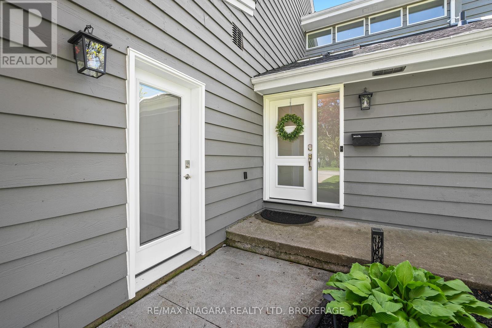 Property at 2205 GAINER STREET image 4