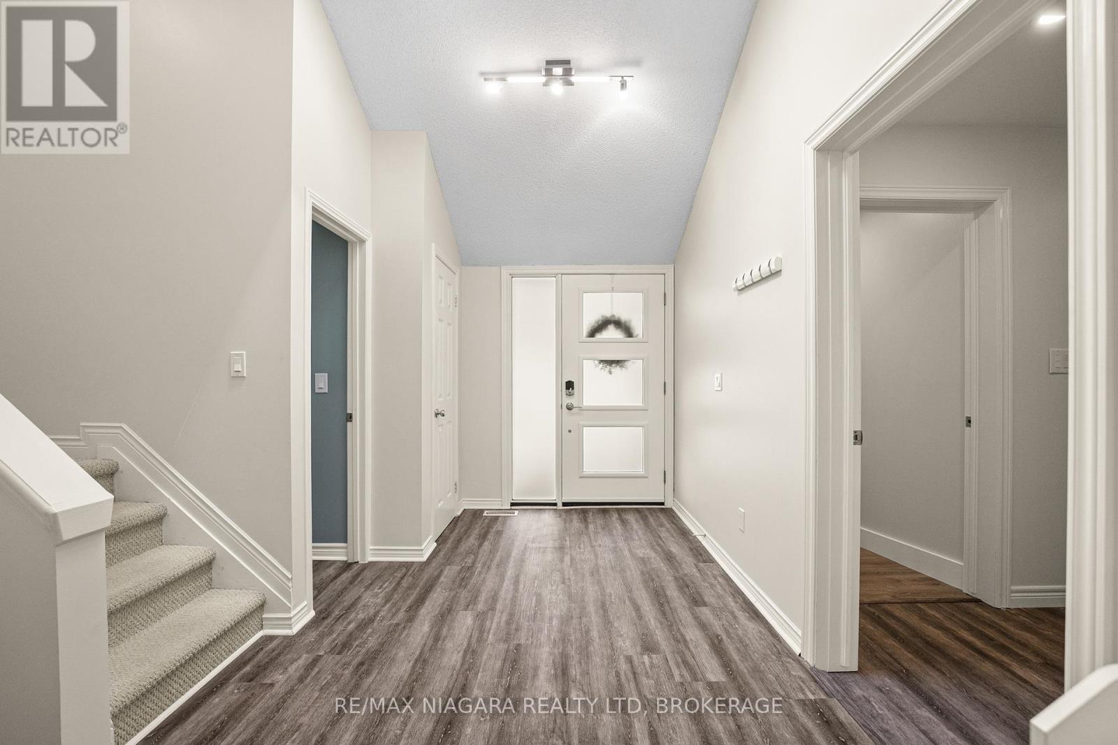 Property at 2205 GAINER STREET image 5