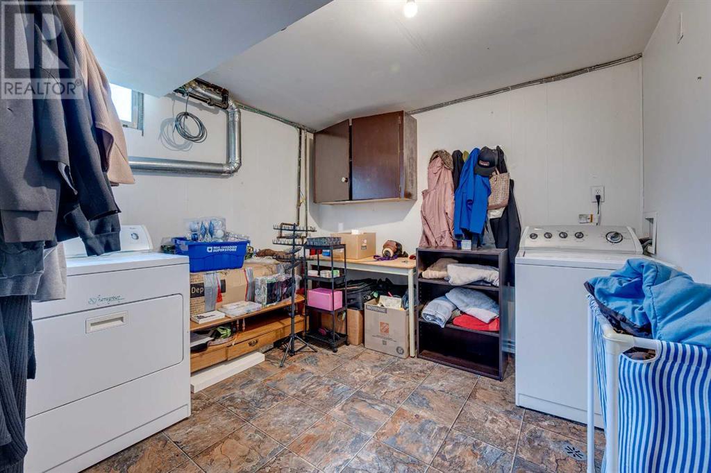 18 Scott, Red Deer, Alberta  T4N 0E5 - Photo 34 - A2223227