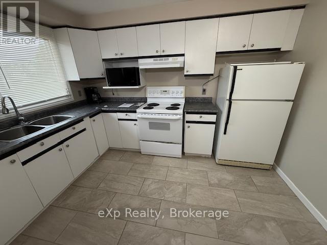 29 - 850 Walsh Street W, Kincardine, Ontario  N2Z 1P1 - Photo 7 - X12163791