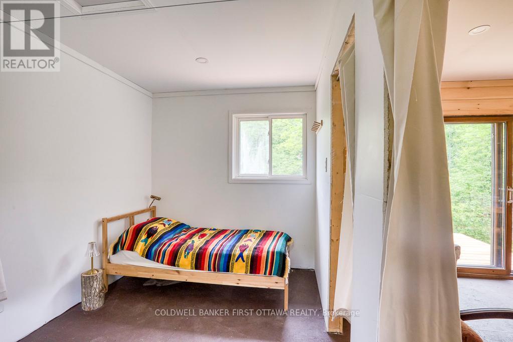 2062 Cross Road, Frontenac (Frontenac Centre), Ontario  K0H 2B0 - Photo 11 - X12163825