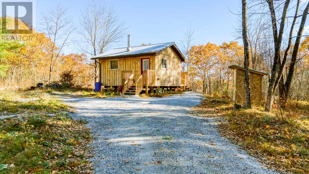 2062 Cross Road, Frontenac (Frontenac Centre), Ontario  K0H 2B0 - Photo 3 - X12163825