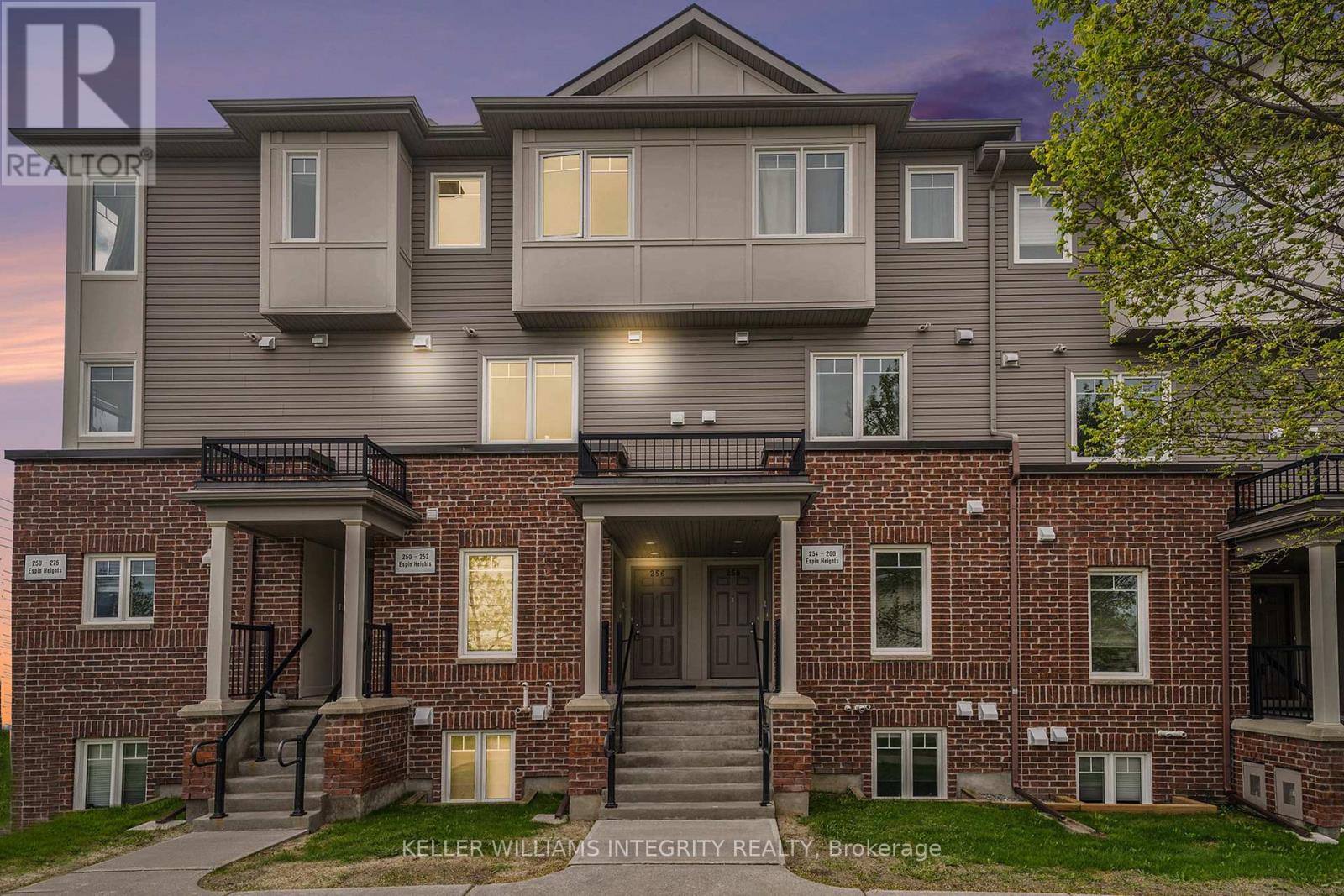 256 Espin Heights, Ottawa, Ontario  K2J 0Y8 - Photo 1 - X12163829