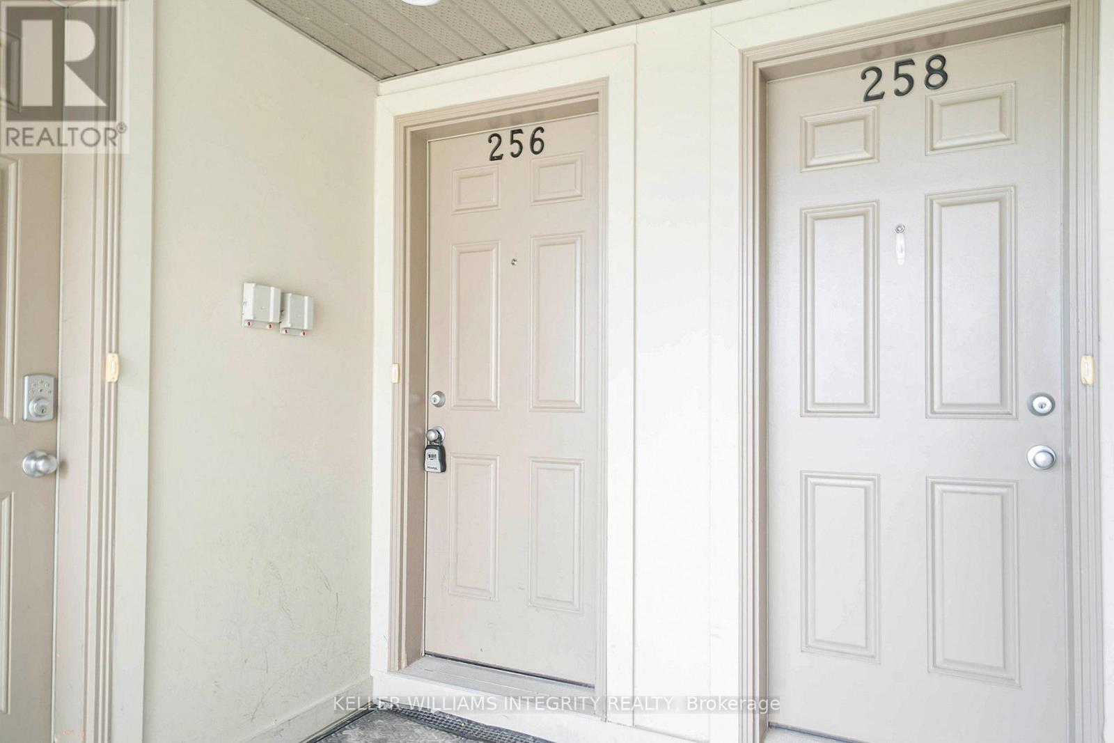 256 Espin Heights, Ottawa, Ontario  K2J 0Y8 - Photo 3 - X12163829
