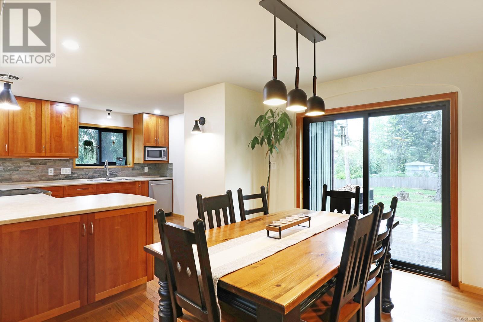 5868 Bates Rd, Courtenay, British Columbia  V9J 1W6 - Photo 21 - 1000708