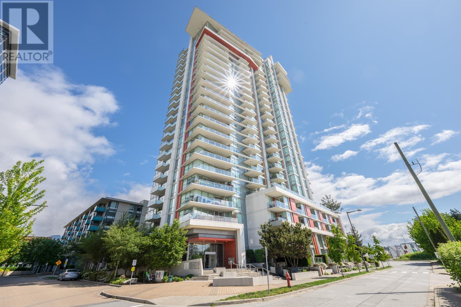 1003 1550 Fern Street, North Vancouver, British Columbia  V7J 0A9 - Photo 1 - R3005476