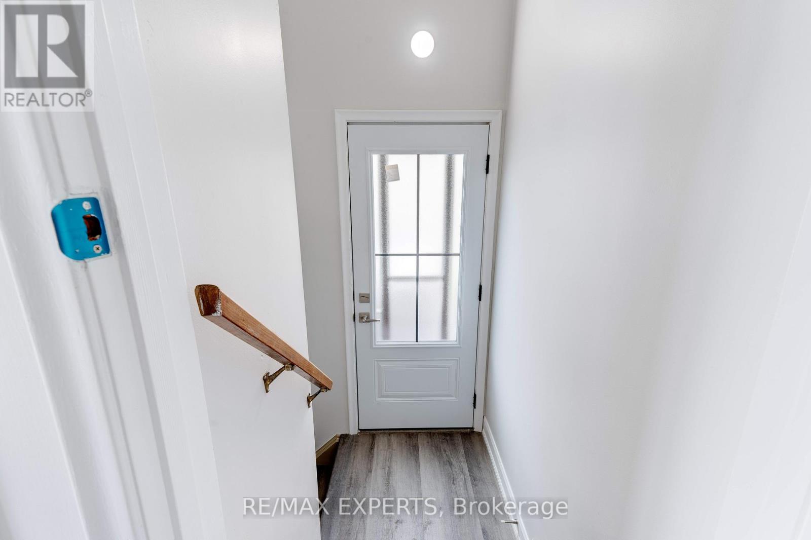 78 Atwater Crescent, Hamilton, Ontario  L9C 2E7 - Photo 27 - X12147230