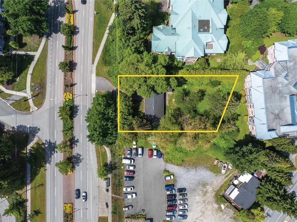 2812 King George Boulevard, Surrey, British Columbia  V4P 1A2 - Photo 3 - R3005300
