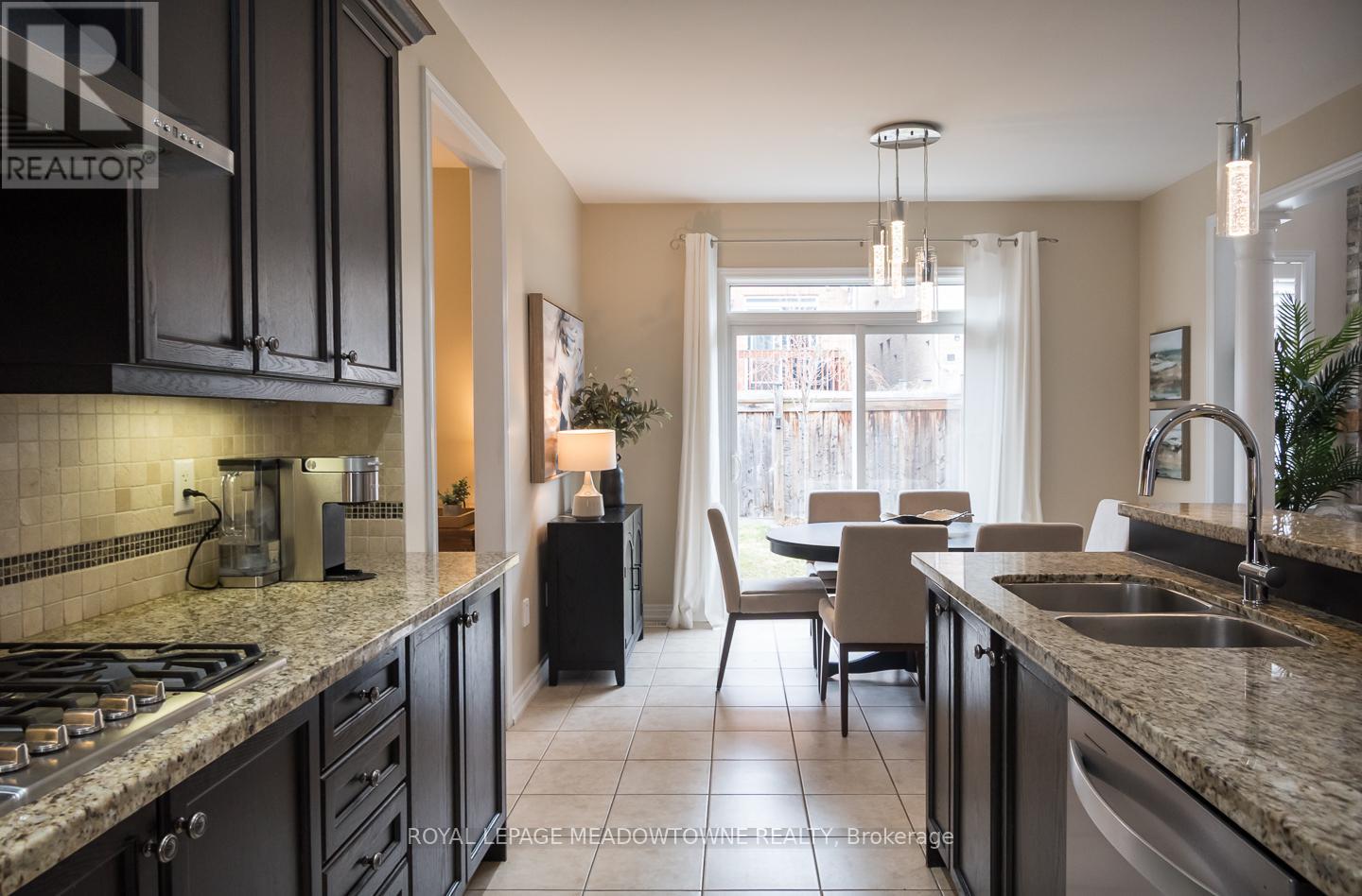 476 Laundon Terrace, Milton, Ontario  L9T 7X9 - Photo 11 - W12136543