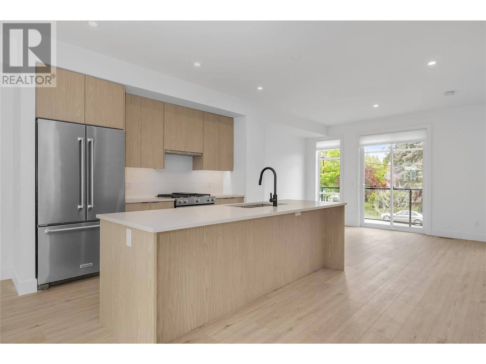 1455 Cara Glen Court Unit# 128, Kelowna, British Columbia