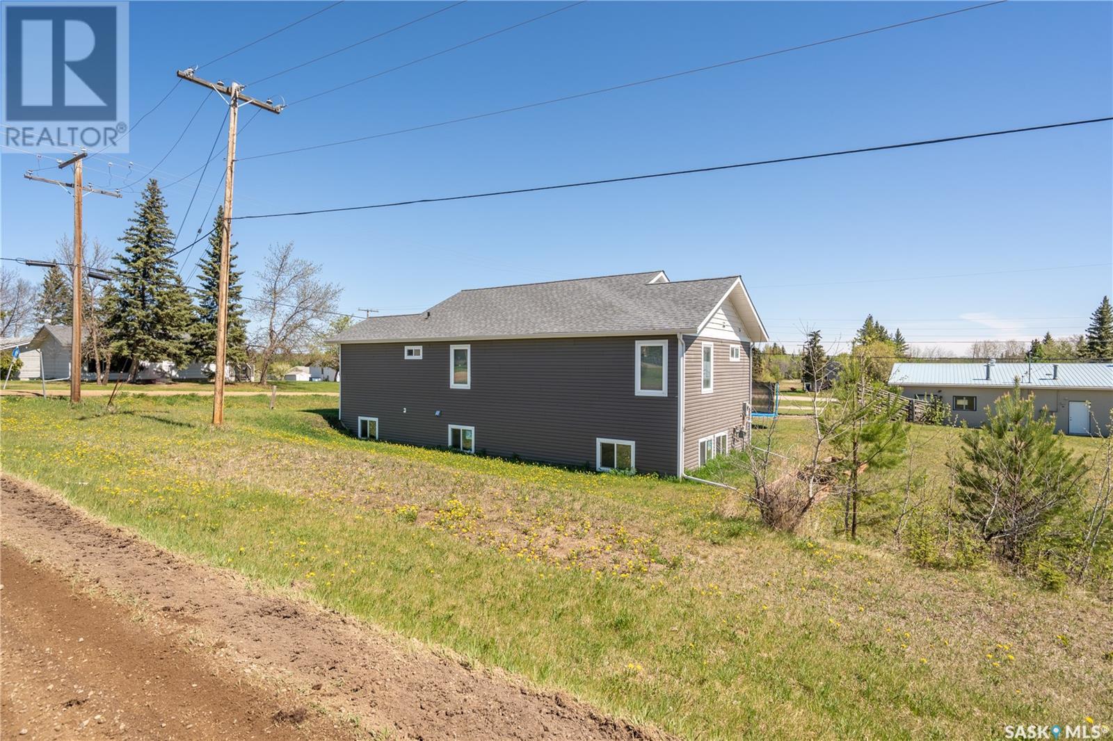 190 1st Street W, Pierceland, Saskatchewan  S0M 2K0 - Photo 24 - SK998641