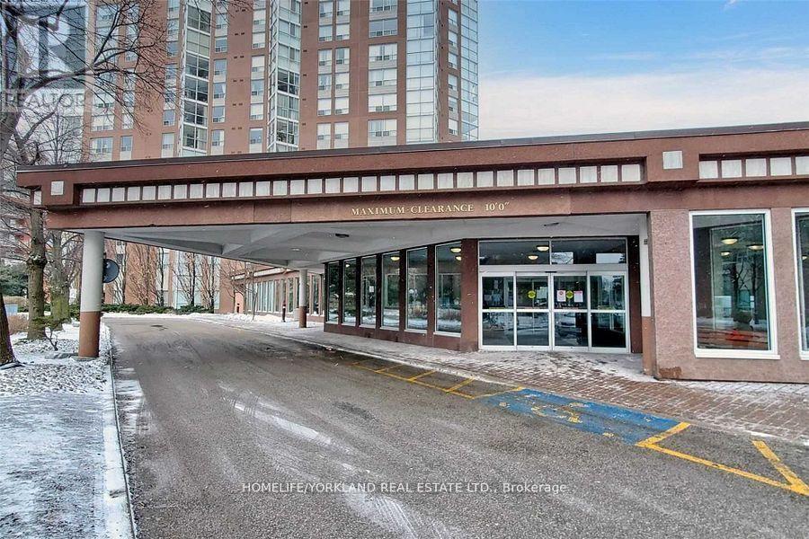 2705 - 5 Concorde Place, Toronto, Ontario  M3C 3M8 - Photo 2 - C12163690