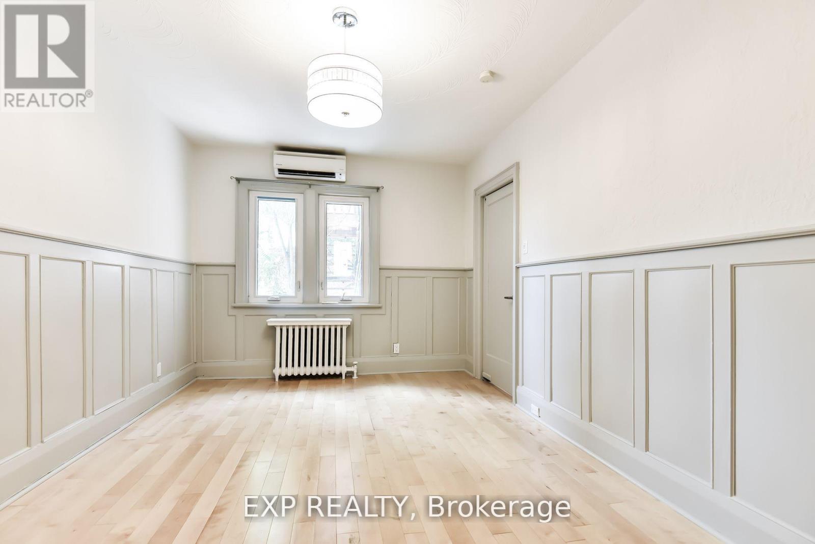 360 Roxton Road, Toronto, Ontario  M6G 3R2 - Photo 15 - C12163726