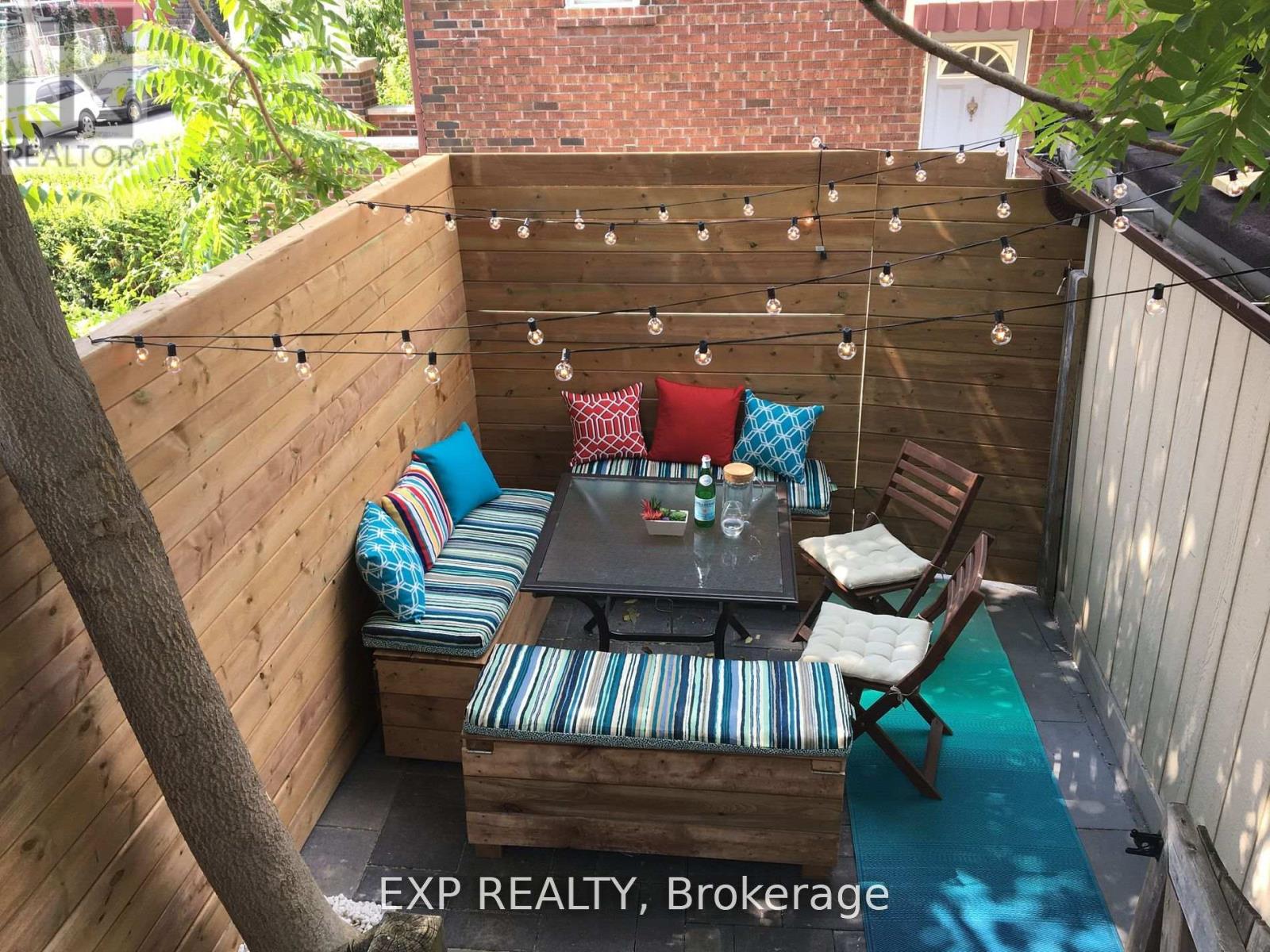 360 Roxton Road, Toronto, Ontario  M6G 3R2 - Photo 20 - C12163726