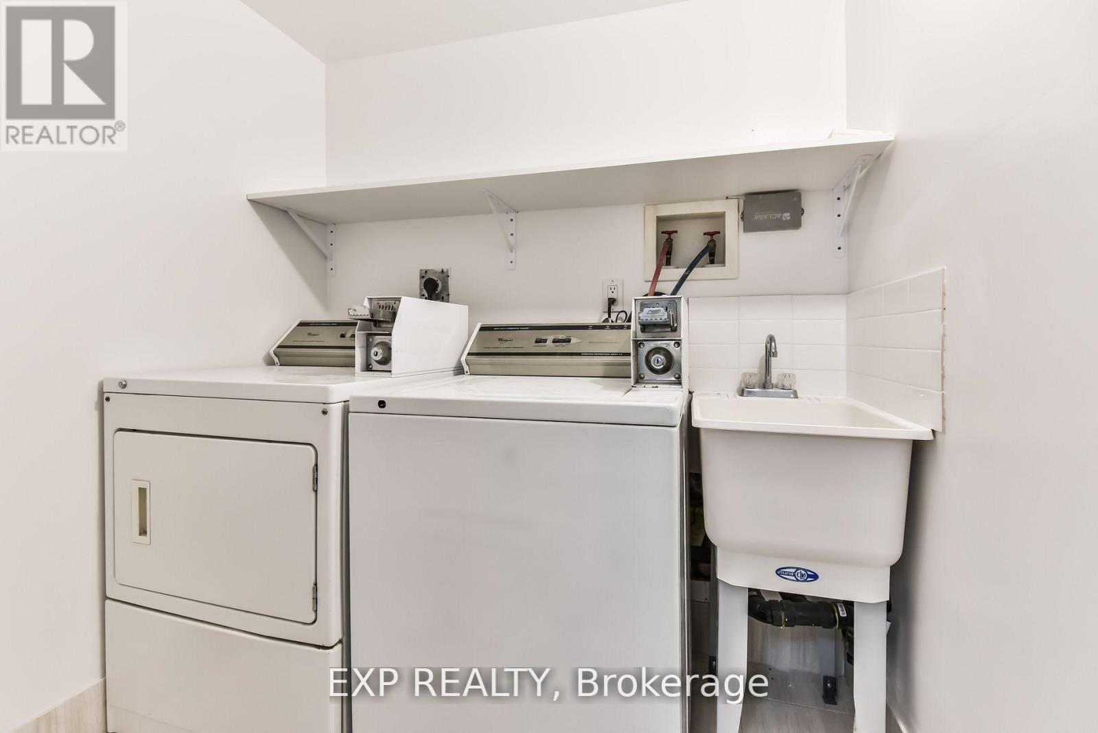 360 Roxton Road, Toronto, Ontario  M6G 3R2 - Photo 26 - C12163726