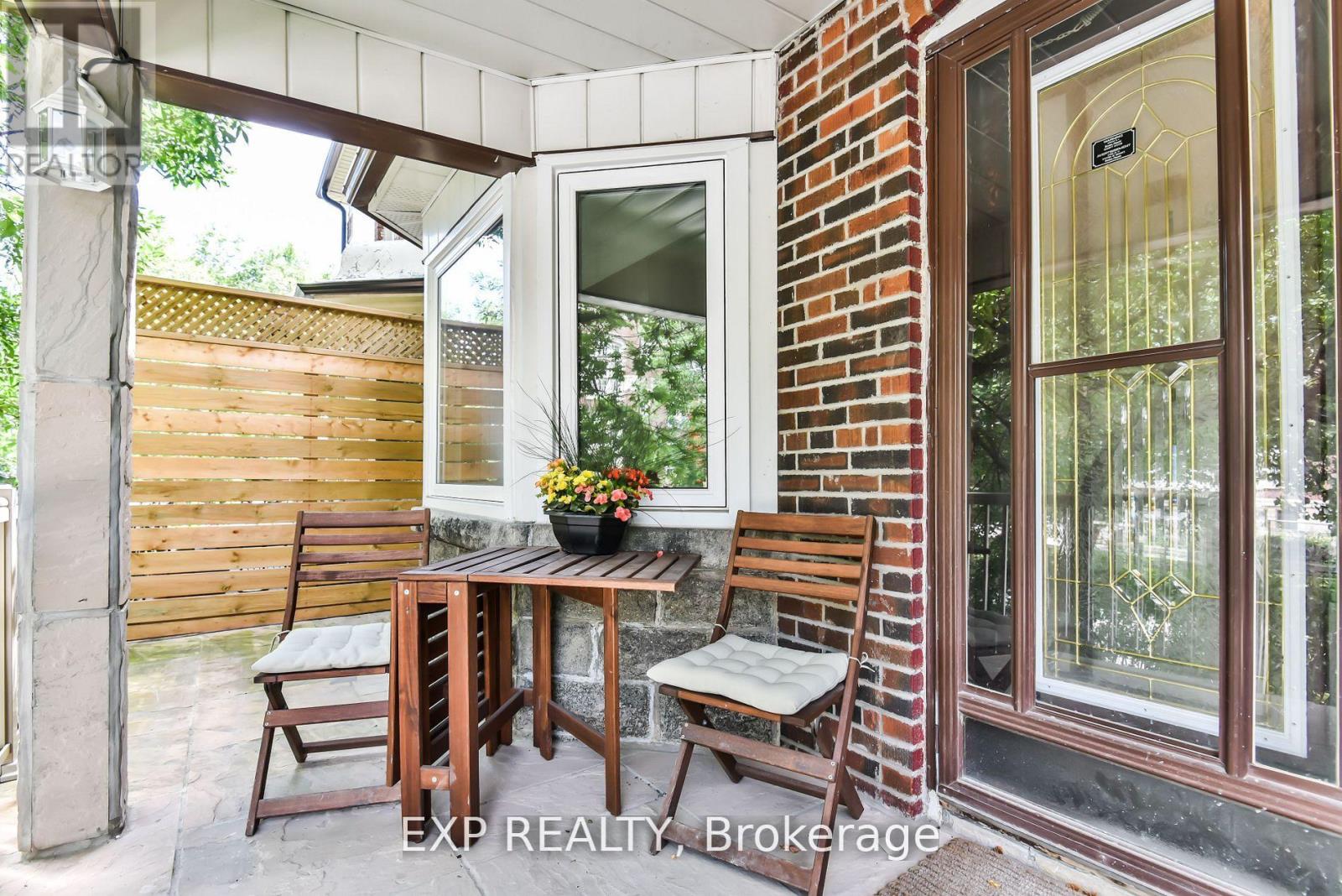 360 Roxton Road, Toronto, Ontario  M6G 3R2 - Photo 27 - C12163726