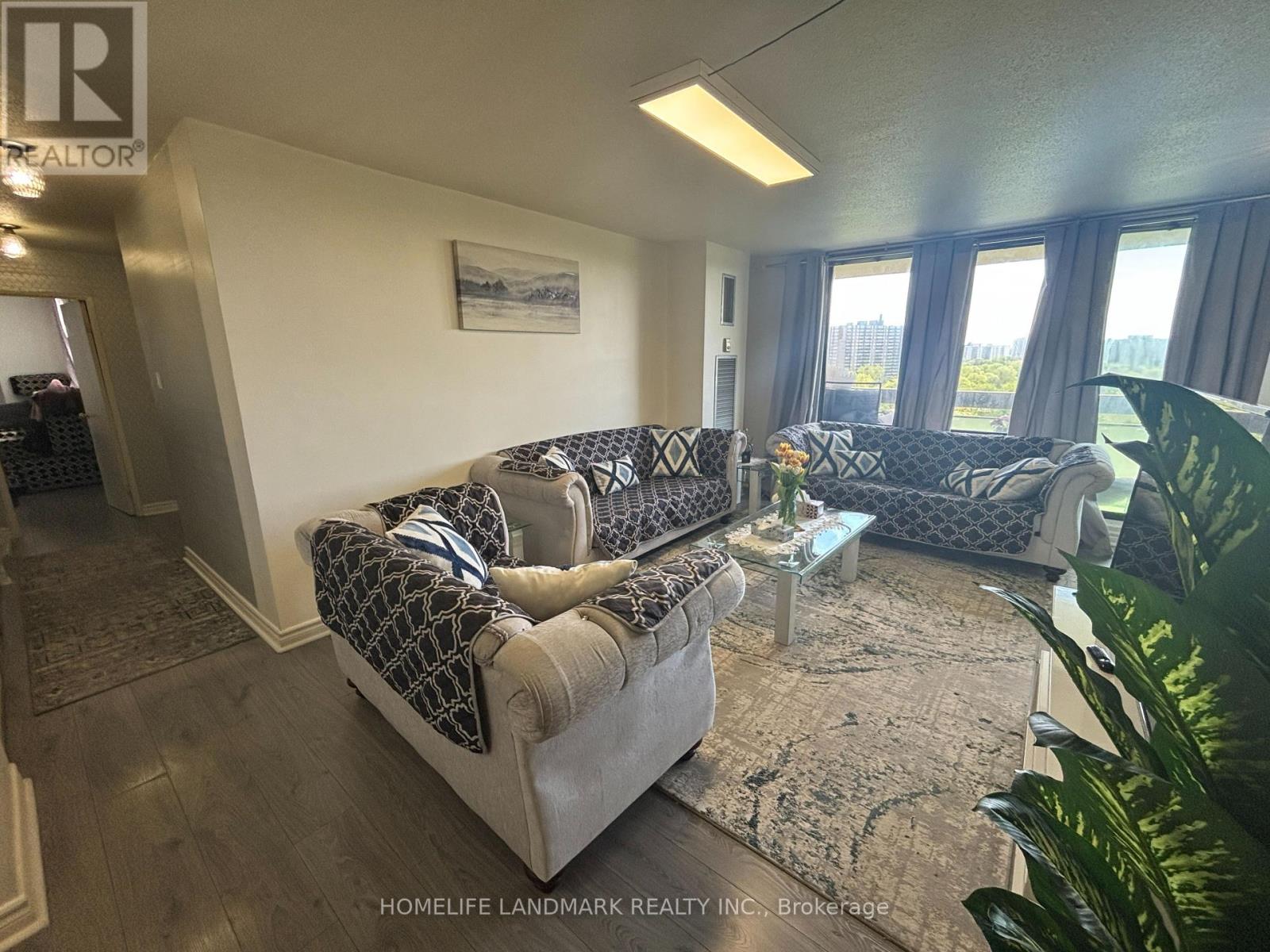 1110 - 260 Seneca Hill Drive, Toronto, Ontario  M2J 4S6 - Photo 2 - C12163819