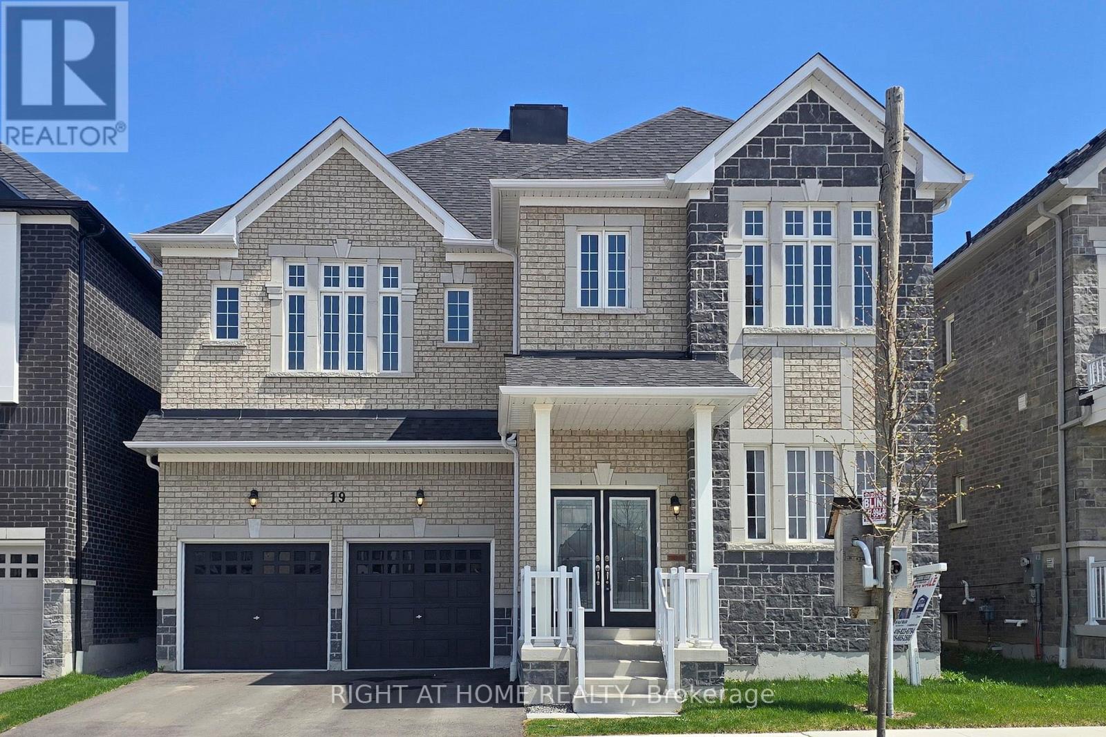19 Creedon Crescent, Ajax, Ontario  L1T 4P7 - Photo 1 - E12163775