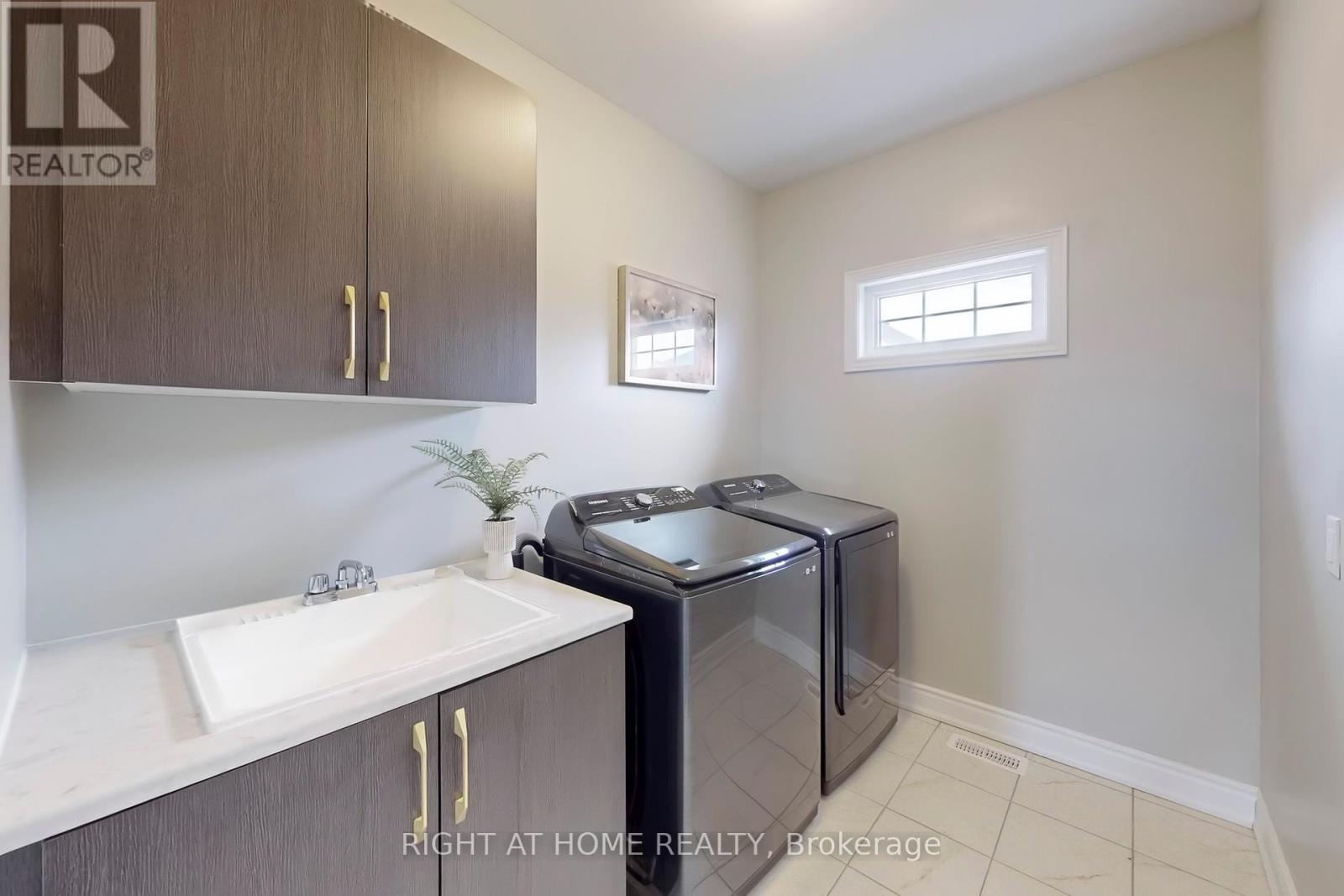 19 Creedon Crescent, Ajax, Ontario  L1T 4P7 - Photo 48 - E12163775