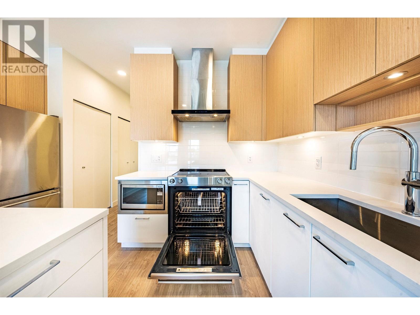 406 7599 15th Street, Burnaby, British Columbia  V3N 0H9 - Photo 6 - R3005431