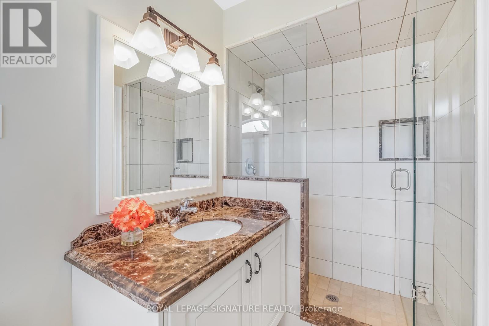 153 Falkirk Street, Toronto, Ontario  M5M 4K4 - Photo 35 - C12163366