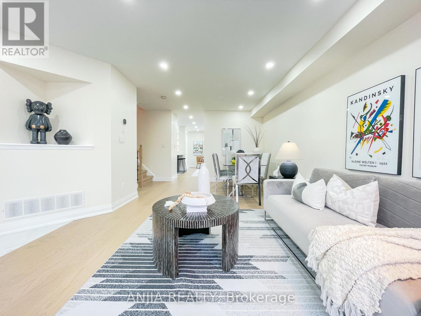 2330 Bur Oak Avenue, Markham, Ontario  L6E 1L7 - Photo 8 - N12163676