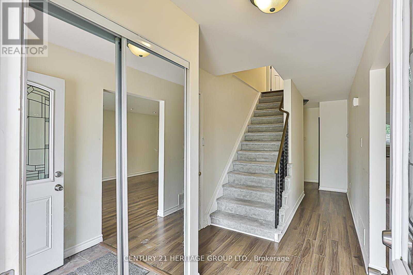 143 Beswick Drive, Newmarket, Ontario  L3Y 1E8 - Photo 6 - N12163706