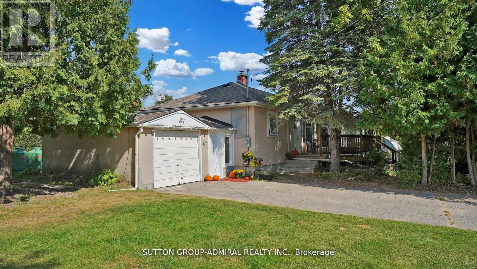 4800 Herald Road, East Gwillimbury, Ontario  L0G 1M0 - Photo 3 - N12163755
