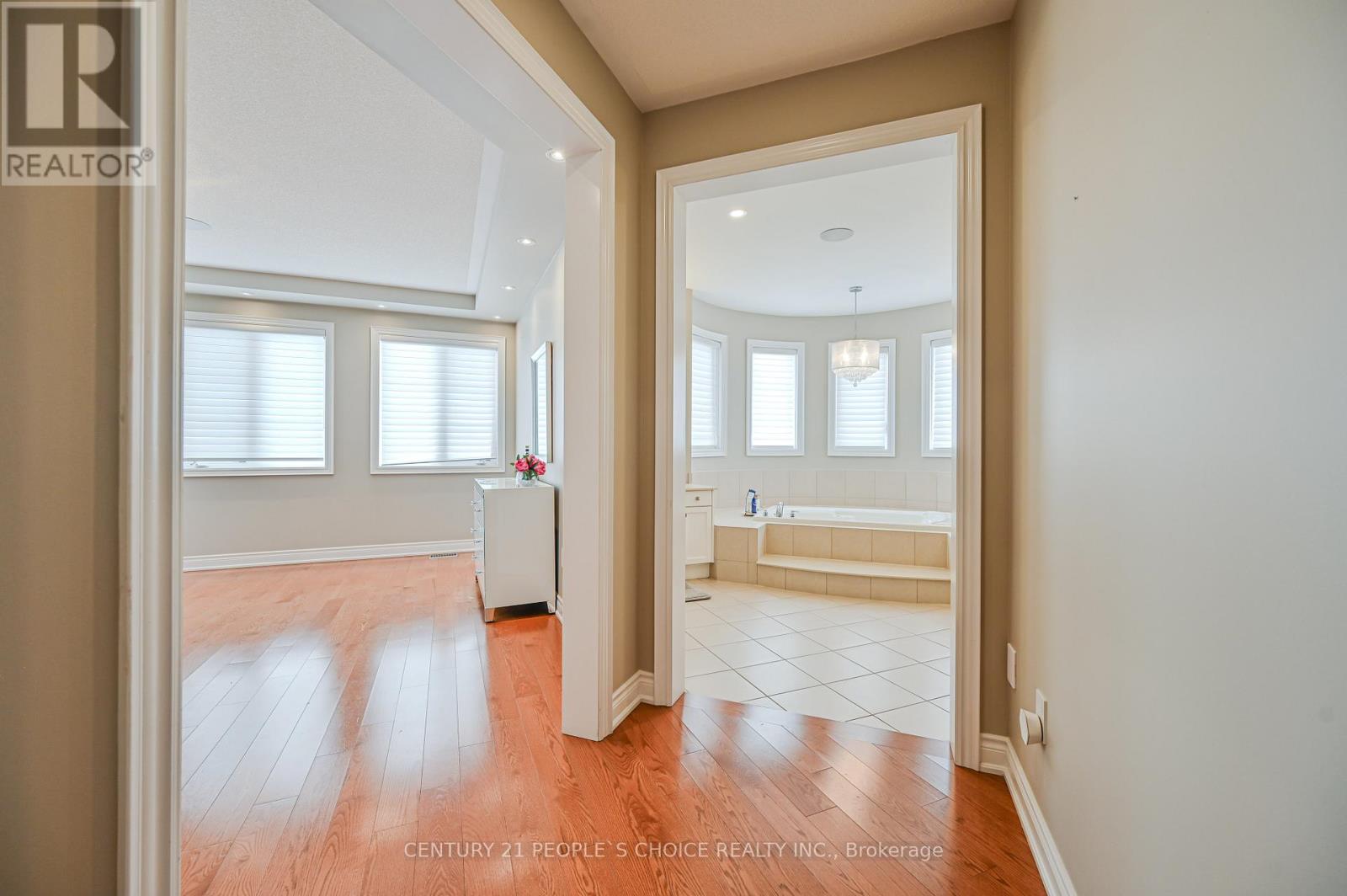 39 Munsie Drive, King, Ontario  L7B 0N8 - Photo 24 - N12163765