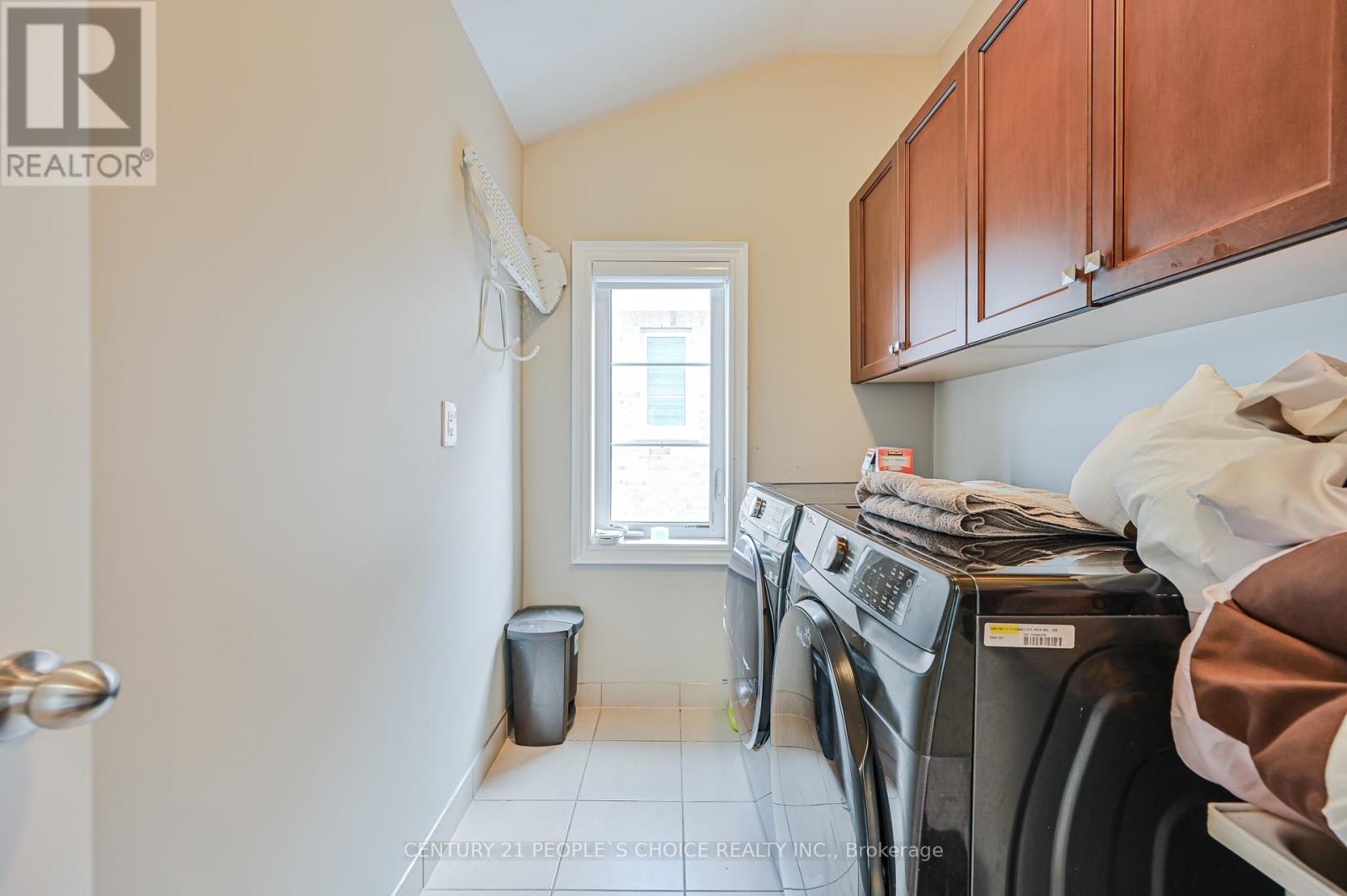 39 Munsie Drive, King, Ontario  L7B 0N8 - Photo 37 - N12163765