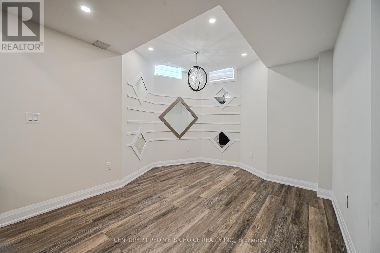 39 Munsie Drive, King, Ontario  L7B 0N8 - Photo 41 - N12163765