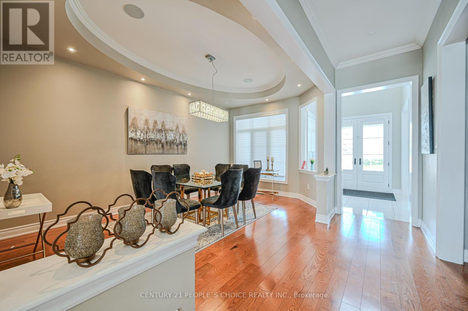 39 Munsie Drive, King, Ontario  L7B 0N8 - Photo 9 - N12163765