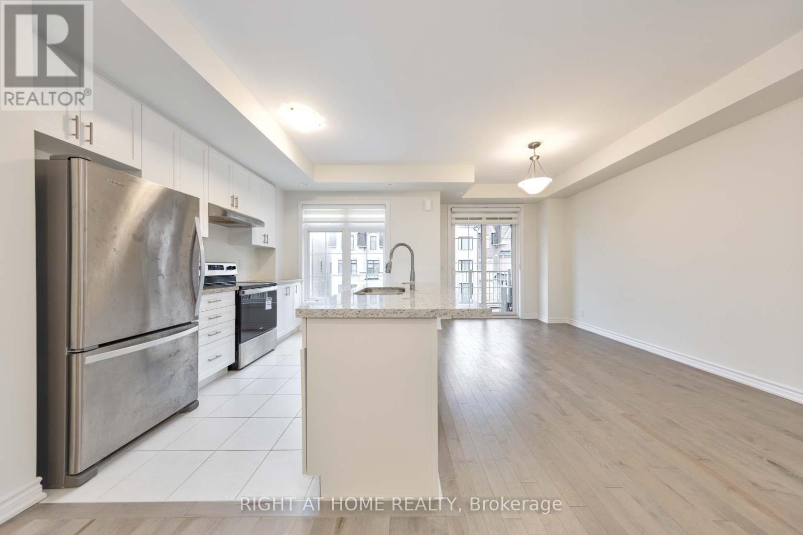 88 William Shearn Crescent, Markham, Ontario  L6C 3J4 - Photo 3 - N12163770