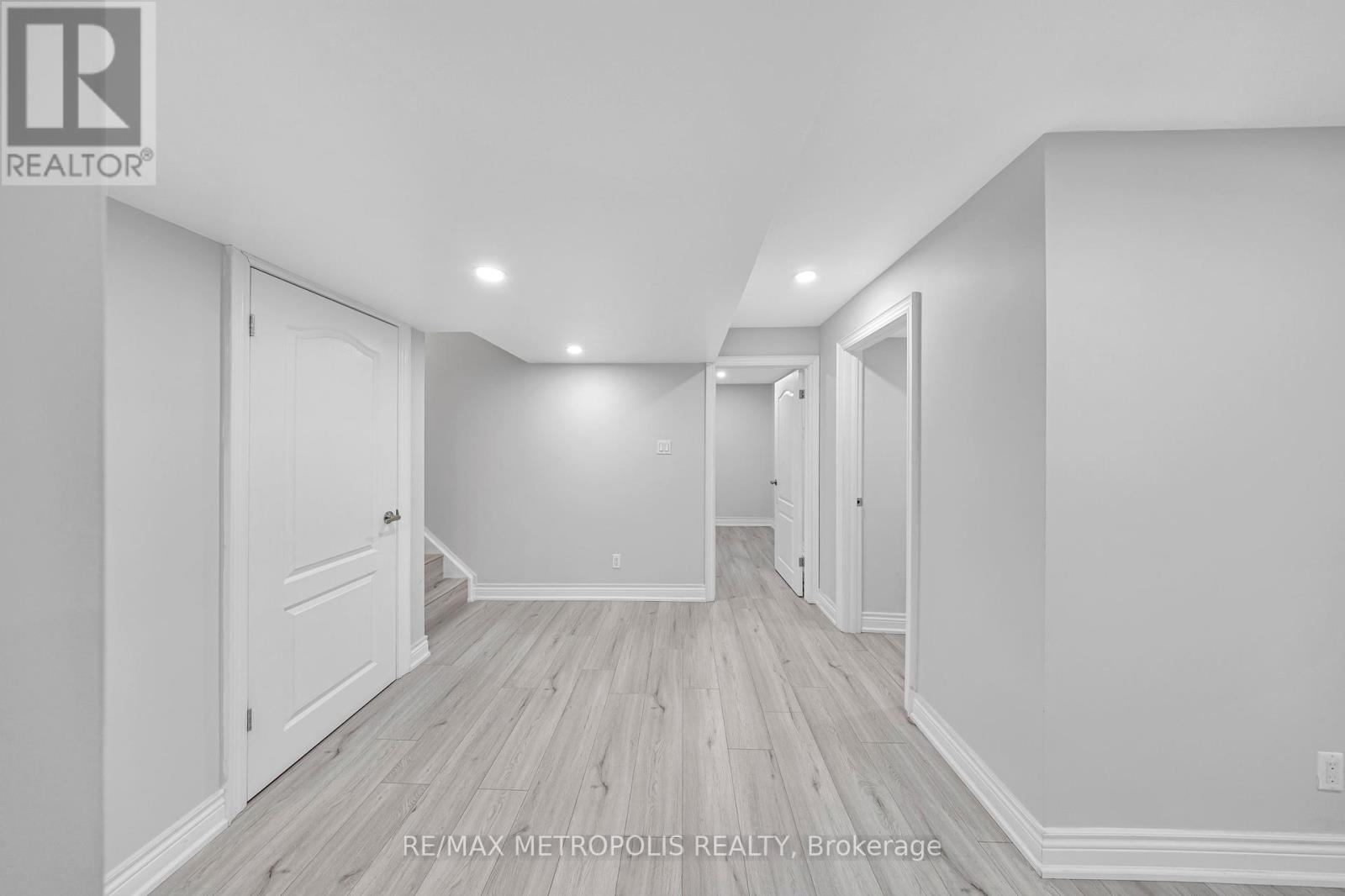 10 Snowcreek Street, Markham, Ontario  L6B 0K5 - Photo 36 - N12163820