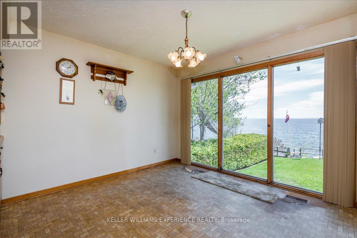 2225 Lakeshore Road E, Oro-Medonte, Ontario  L0L 1T0 - Photo 12 - S12163801