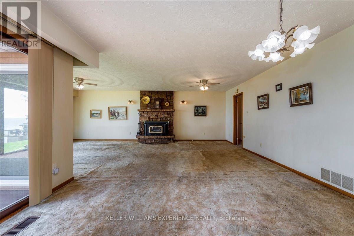 2225 Lakeshore Road E, Oro-Medonte, Ontario  L0L 1T0 - Photo 14 - S12163801