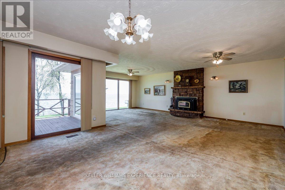2225 Lakeshore Road E, Oro-Medonte, Ontario  L0L 1T0 - Photo 15 - S12163801
